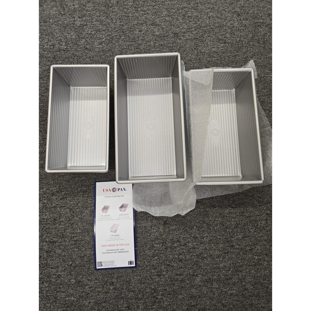 USA Pans Aluminized Steel Loaf Pans with Americoat Loaf Pans 3 Pack Open Package